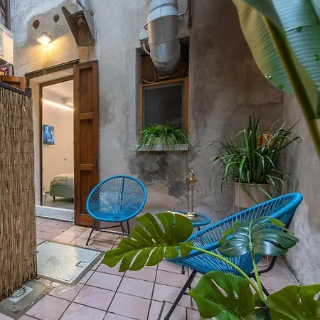 Guesthost - Jungle Apartment Ferrara
