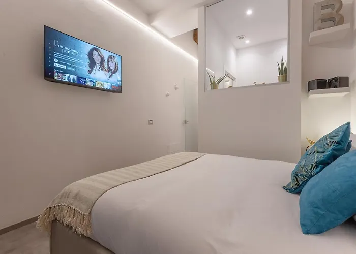 Guesthost - Jungle 페라라